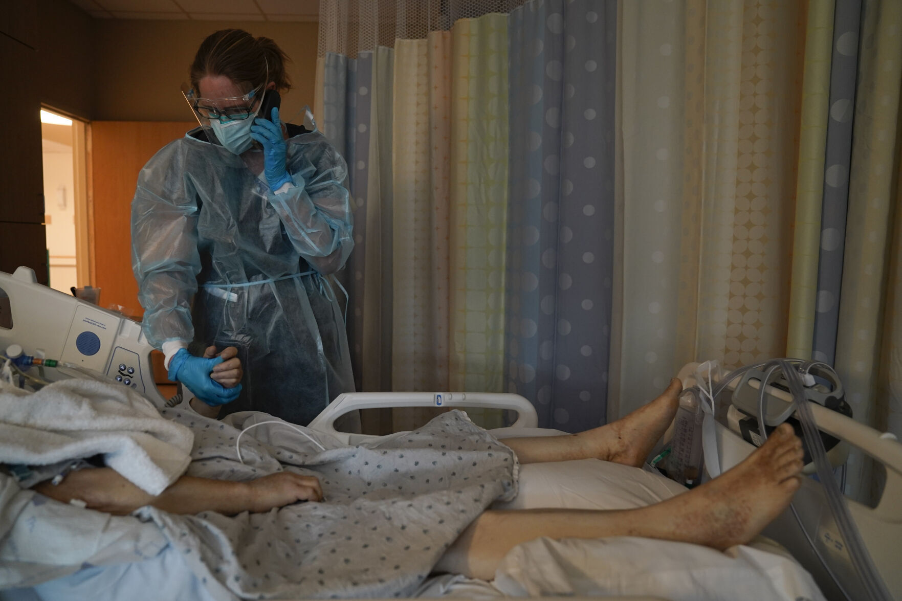 Virus Outbreak Half Million Dead Photo Gallery